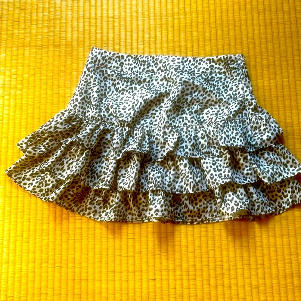 Animal print tiered skirt. NEW w/o tags.